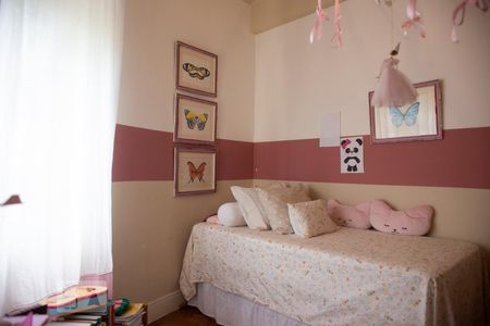 Apartamento à venda com 110m², 3 quartos e sem vaga Apartamento à venda com 110m², 3 quartos e sem vagaQuarto