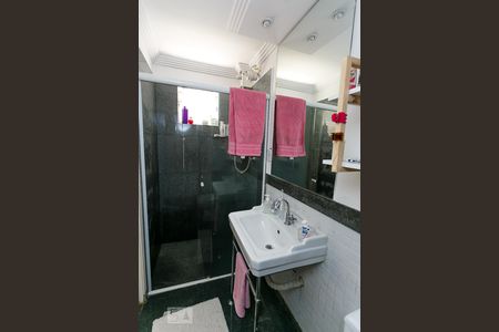 Casa à venda com 450m², 4 quartos e 6 vagas Casa à venda com 450m², 4 quartos e 6 vagasbanheiro suíte-3