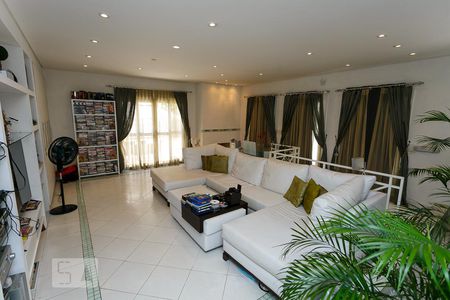 Casa à venda com 450m², 4 quartos e 6 vagas Casa à venda com 450m², 4 quartos e 6 vagasSala 5
