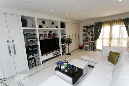 Casa à venda com 450m², 4 quartos e 6 vagas Casa à venda com 450m², 4 quartos e 6 vagasSala 5