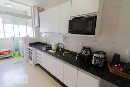Apartamento para alugar com 74m², 2 quartos e 1 vagaCozinha