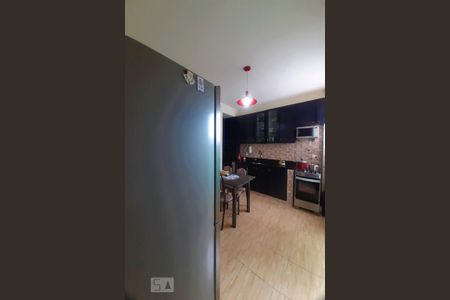 Apartamento à venda com 85m², 2 quartos e 2 vagasCozinha