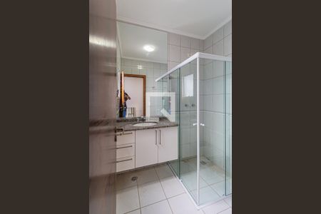Casa à venda com 140m², 3 quartos e 4 vagas Casa à venda com 140m², 3 quartos e 4 vagasBanheiro da Suite