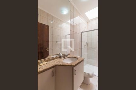 Casa à venda com 140m², 3 quartos e 4 vagas Casa à venda com 140m², 3 quartos e 4 vagasBanheiro