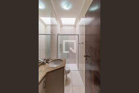 Casa à venda com 140m², 3 quartos e 4 vagas Casa à venda com 140m², 3 quartos e 4 vagasBanheiro