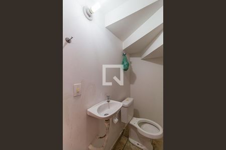 Casa à venda com 140m², 3 quartos e 4 vagas Casa à venda com 140m², 3 quartos e 4 vagasGaragem - Banheiro