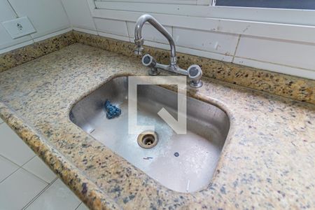 Casa à venda com 140m², 3 quartos e 4 vagas Casa à venda com 140m², 3 quartos e 4 vagasCozinha - Pia