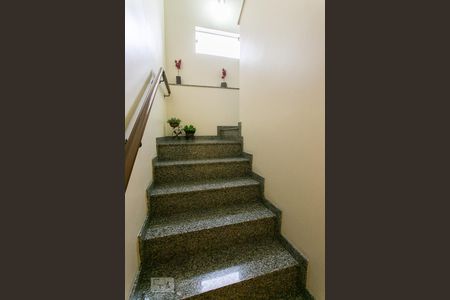 Escada de casa à venda com 3 quartos, 350m² em Vila Formosa, São Paulo
