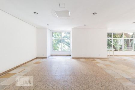 Apartamento à venda com 78m², 1 quarto e 1 vagaÁrea comum