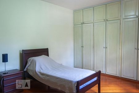 Casa à venda com 360m², 3 quartos e 3 vagasQuarto 2 - Suíte