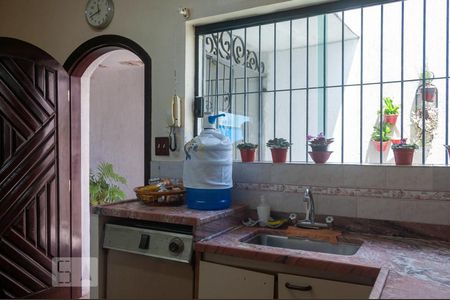 Casa à venda com 360m², 3 quartos e 3 vagasCozinha