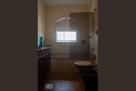 Casa à venda com 360m², 3 quartos e 3 vagasBanheiro da Suíte 3