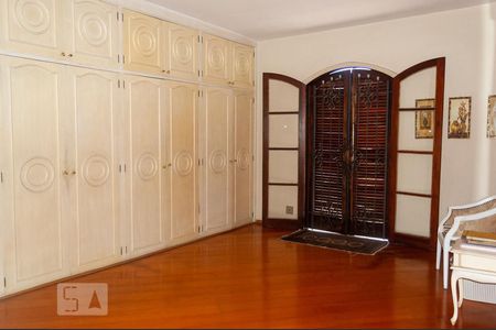 Casa à venda com 360m², 3 quartos e 3 vagasQuarto 4 - Suíte