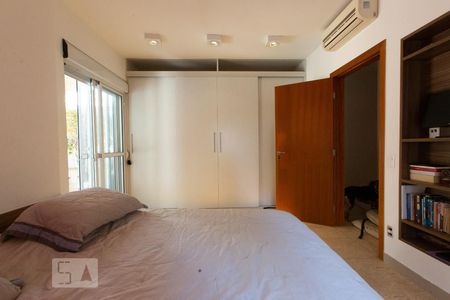 Suíte 1 de casa de condomínio para alugar com 3 quartos, 140m² em Itaim Bibi, São Paulo
