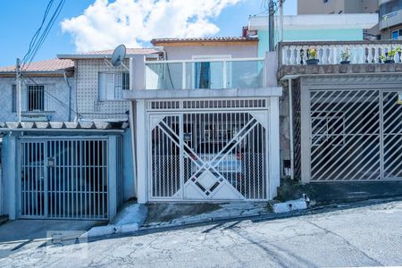 Casa para alugar com 100m², 2 quartos e 1 vagaFachada