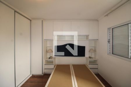 Quarto 1 de casa à venda com 2 quartos, 100m² em Vila Paulicéia, São Paulo