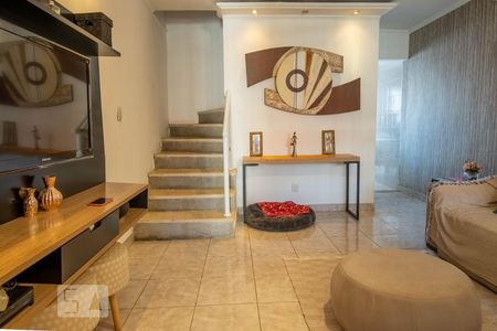 Sala de casa à venda com 2 quartos, 100m² em Vila Paulicéia, São Paulo