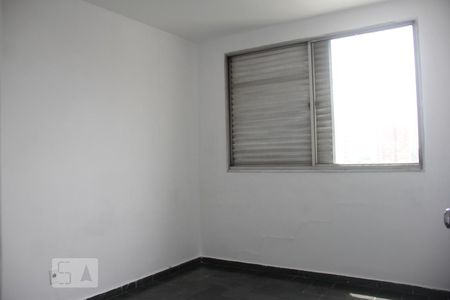 Quarto 2 de apartamento para alugar com 2 quartos, 65m² em Vila Santa Catarina, São Paulo