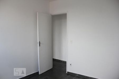 Quarto 2 de apartamento para alugar com 2 quartos, 65m² em Vila Santa Catarina, São Paulo