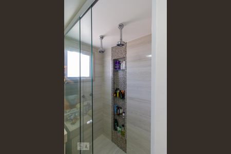 Apartamento para alugar com 220m², 3 quartos e 3 vagas Apartamento para alugar com 220m², 3 quartos e 3 vagasBanheiro da Suíte 1
