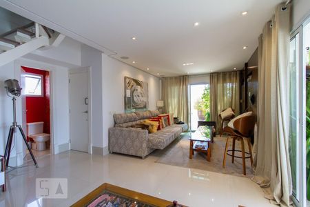 Apartamento para alugar com 220m², 3 quartos e 3 vagas Apartamento para alugar com 220m², 3 quartos e 3 vagasSala