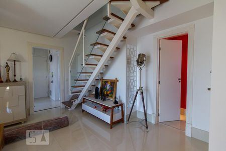 Apartamento para alugar com 220m², 3 quartos e 3 vagas Apartamento para alugar com 220m², 3 quartos e 3 vagasSala