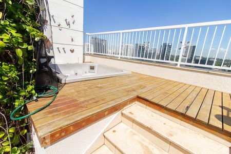 Apartamento para alugar com 220m², 3 quartos e 3 vagas Apartamento para alugar com 220m², 3 quartos e 3 vagasJacuzzi