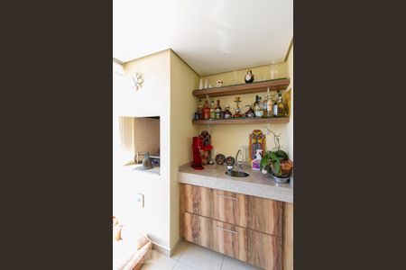 Apartamento para alugar com 220m², 3 quartos e 3 vagas Apartamento para alugar com 220m², 3 quartos e 3 vagasVaranda