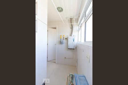 Apartamento para alugar com 220m², 3 quartos e 3 vagas Apartamento para alugar com 220m², 3 quartos e 3 vagasLavanderia