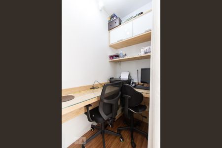 Apartamento para alugar com 220m², 3 quartos e 3 vagas Apartamento para alugar com 220m², 3 quartos e 3 vagasEscritório