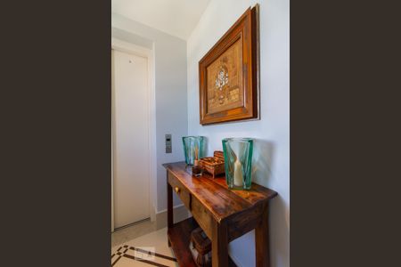 Apartamento para alugar com 220m², 3 quartos e 3 vagas Apartamento para alugar com 220m², 3 quartos e 3 vagasHall Privativo