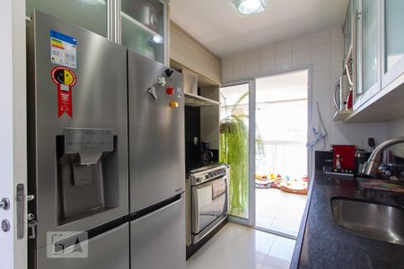 Apartamento para alugar com 220m², 3 quartos e 3 vagas Apartamento para alugar com 220m², 3 quartos e 3 vagasCozinha