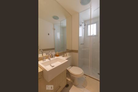 Apartamento para alugar com 220m², 3 quartos e 3 vagas Apartamento para alugar com 220m², 3 quartos e 3 vagasBanheiro da Suíte 3
