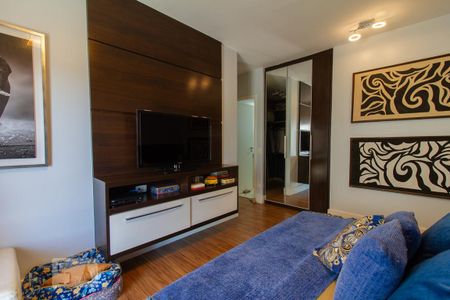Apartamento para alugar com 220m², 3 quartos e 3 vagas Apartamento para alugar com 220m², 3 quartos e 3 vagasSuíte 1