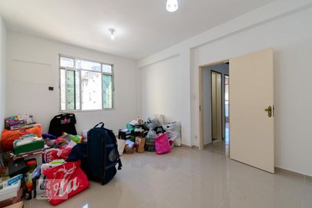 Casa de condomínio à venda com 175m², 3 quartos e 2 vagas Casa de condomínio à venda com 175m², 3 quartos e 2 vagasQuarto 3