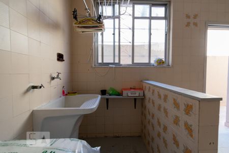 Casa de condomínio à venda com 175m², 3 quartos e 2 vagas Casa de condomínio à venda com 175m², 3 quartos e 2 vagasÁrea de Serviço