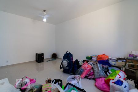 Casa de condomínio à venda com 175m², 3 quartos e 2 vagas Casa de condomínio à venda com 175m², 3 quartos e 2 vagasQuarto 3