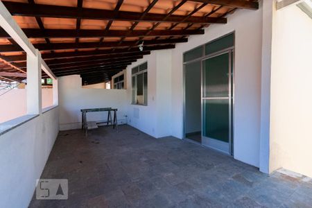 Casa de condomínio à venda com 175m², 3 quartos e 2 vagas Casa de condomínio à venda com 175m², 3 quartos e 2 vagasQuarto 2
