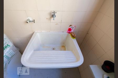 Casa de condomínio à venda com 175m², 3 quartos e 2 vagas Casa de condomínio à venda com 175m², 3 quartos e 2 vagasÁrea de Serviço