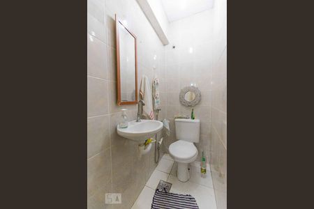 Casa à venda com 300m², 5 quartos e sem vagaLavabo