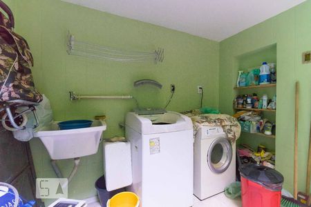 Casa à venda com 300m², 5 quartos e sem vagaÁrea de Serviço