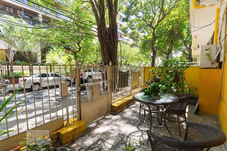 Casa à venda com 300m², 5 quartos e sem vagaEntrada