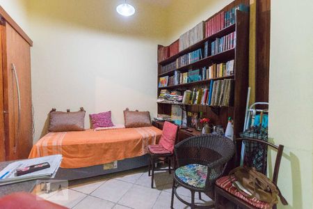 Casa à venda com 300m², 5 quartos e sem vagaSala de TV