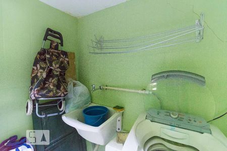 Casa à venda com 300m², 5 quartos e sem vagaÁrea de Serviço