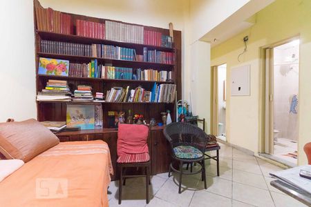 Casa à venda com 300m², 5 quartos e sem vagaSala de TV