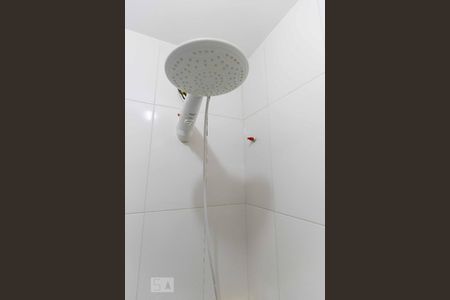 Casa à venda com 300m², 5 quartos e sem vagaBanheiro da Suíte 2 - Chuveiro elétrico