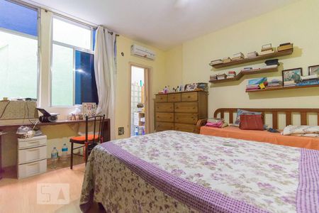 Casa à venda com 300m², 5 quartos e sem vagaSuíte 2