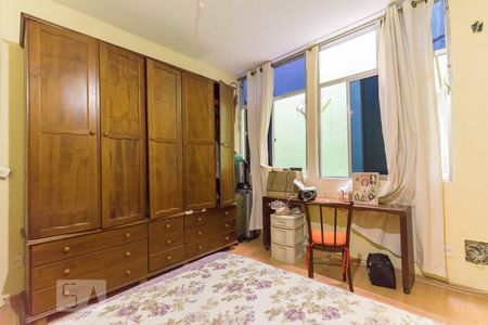 Casa à venda com 300m², 5 quartos e sem vagaSuíte 2