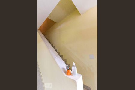 Casa à venda com 300m², 5 quartos e sem vagaEscada