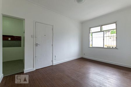 Salade Apartamento com 3 quartos, 90m² Santa Rosa 